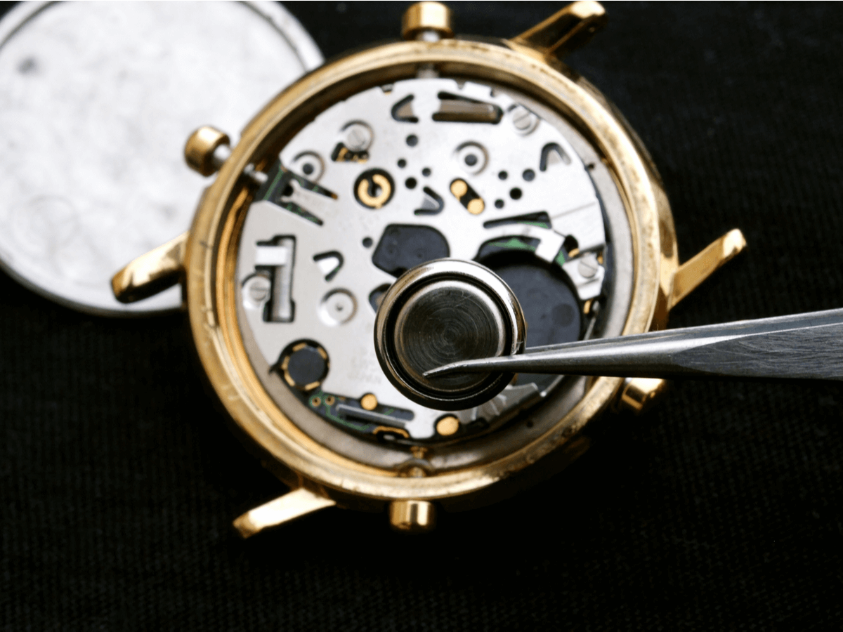 ブルガリの時計の電池交換方法3パターン！価格や期間・修理専門店
